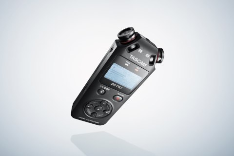 Tascam DR-05X - Przenośny rejestrator cyfrowy z interfejsem USB, zapis na karcie pamięci microSD