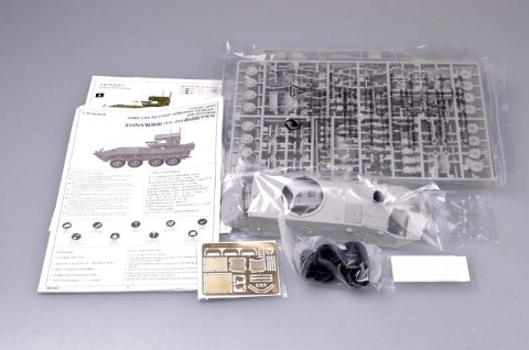 Model plastikowy USMC LAV-AD Light Armored Vehicle - Air Defense