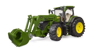 Traktor John Deere 7R 350 z ładowaczem