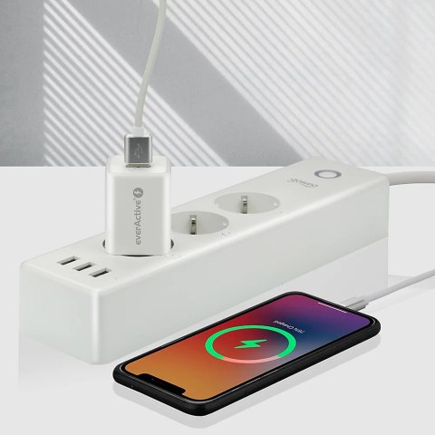 Ładowarka sieciowa 230V EVERACTIVE SC-450Q 1xUSB-A + 1xUSB-C 45W biała