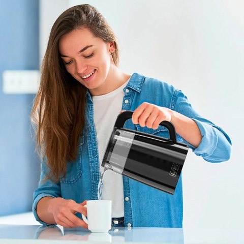 Czajnik elektryczny Black+Decker BXKE2206E (2200W; 1,7l)